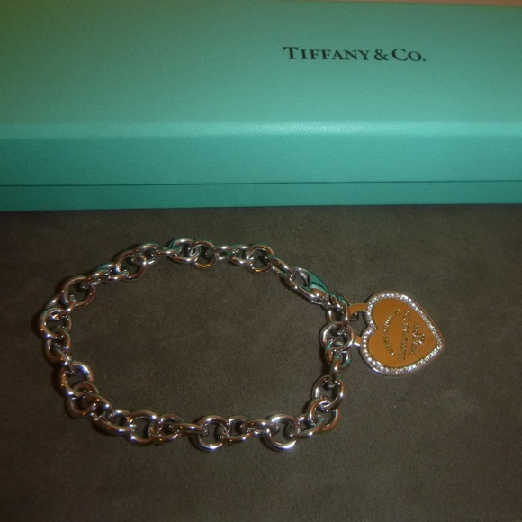 PERFECT MOTHERS DAY GIFT TIFFANY & CO 18K WHT GOLD & DIAMOND HEART TAG BRACELET - Picture 1 of 16